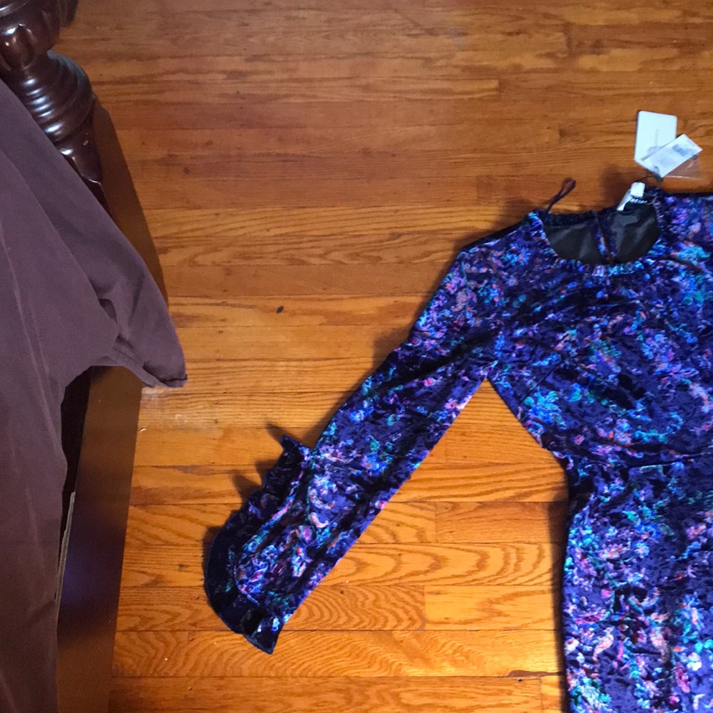 Dress - Picture 3 of 8
